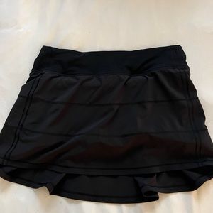 Lululemon pace rival skirt